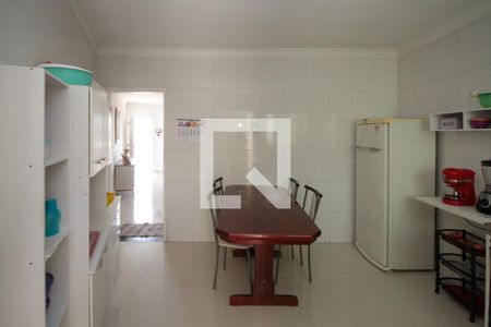 Casa à venda com 148m², 3 quartos e 2 vagasCozinha