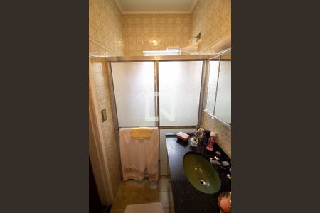 Casa à venda com 350m², 4 quartos e 2 vagas Casa à venda com 350m², 4 quartos e 2 vagasBanheiro