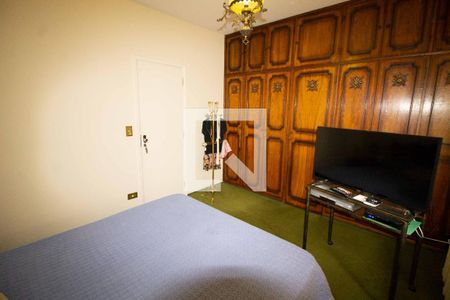 Casa à venda com 350m², 4 quartos e 2 vagas Casa à venda com 350m², 4 quartos e 2 vagasQuarto 4