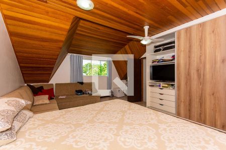 Casa para alugar com 255m², 3 quartos e 3 vagas Casa para alugar com 255m², 3 quartos e 3 vagasSuíte