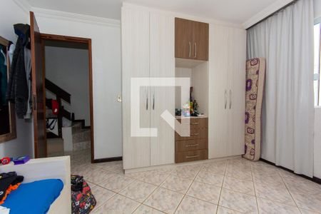 Casa para alugar com 255m², 3 quartos e 3 vagas Casa para alugar com 255m², 3 quartos e 3 vagasQuarto 2