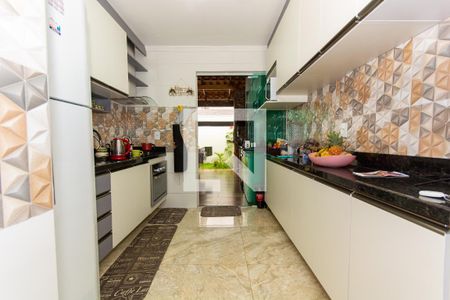 Casa para alugar com 255m², 3 quartos e 3 vagas Casa para alugar com 255m², 3 quartos e 3 vagasCozinha