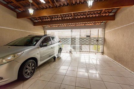 Casa para alugar com 255m², 3 quartos e 3 vagas Casa para alugar com 255m², 3 quartos e 3 vagasGaragem