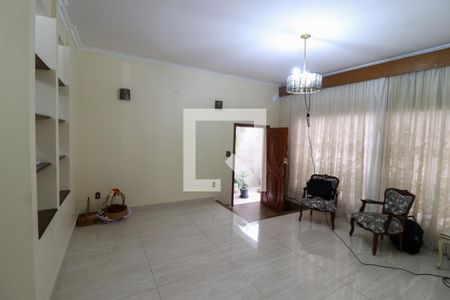 Sala de TV de casa à venda com 4 quartos, 321m² em Penha de França, São Paulo