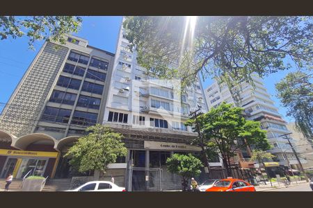 Apartamento à venda com 147m², 3 quartos e 1 vaga Apartamento à venda com 147m², 3 quartos e 1 vagaFachada do Condomínio