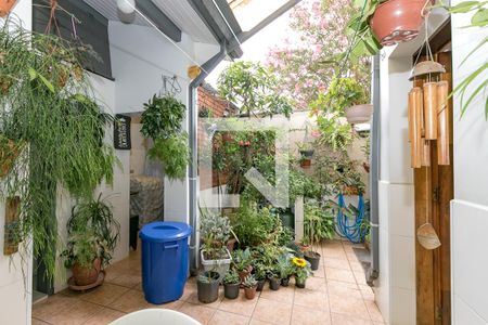 Casa para alugar com 110m², 2 quartos e 2 vagasQuintal