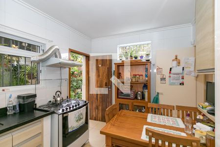 Casa para alugar com 110m², 2 quartos e 2 vagasCozinha