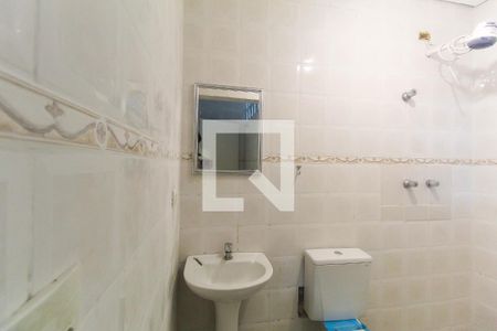Banheiro de casa para alugar com 1 quarto, 55m² em Brás, São Paulo