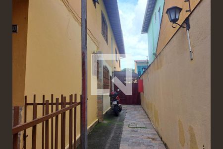 Casa de condomínio para alugar com 78m², 3 quartos e 1 vaga Casa de condomínio para alugar com 78m², 3 quartos e 1 vagaCorredor externo de acesso