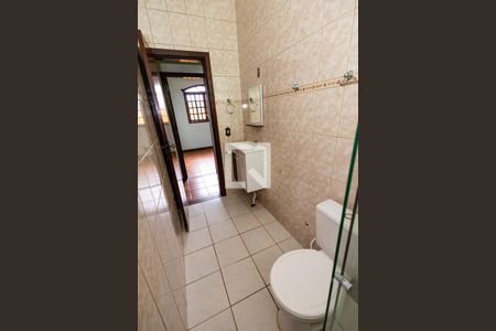 Casa de condomínio para alugar com 78m², 3 quartos e 1 vaga Casa de condomínio para alugar com 78m², 3 quartos e 1 vagaBanheiro