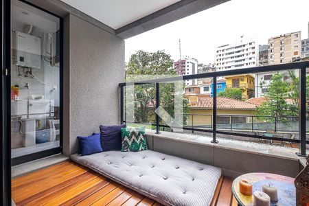 Sala/Cozinha - Varanda de apartamento à venda com 1 quarto, 57m² em Sumaré, São Paulo