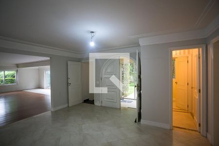 Hall de entrada de casa à venda com 3 quartos, 860m² em Jardim Leonor, São Paulo