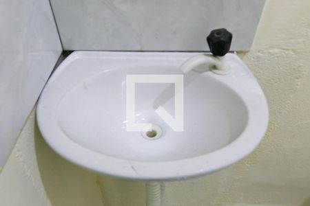 Detalhe banheiro de casa para alugar com 1 quarto, 35m² em Vila Curuçá, São Paulo