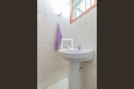 Casa de condomínio à venda com 68m², 2 quartos e 1 vagaLavabo