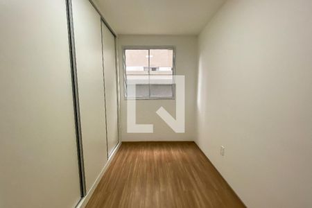 Quarto 1 de apartamento para alugar com 2 quartos, 74m² em Buritis, Belo Horizonte