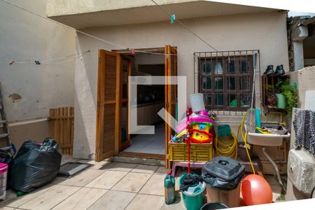 Casa à venda com 60m², 3 quartos e 1 vagaÁrea de Serviço