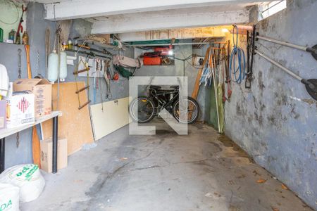 Casa à venda com 220m², 1 quarto e 1 vagaQuintal