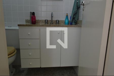 Apartamento à venda com 70m², 1 quarto e 1 vagaBanherio da Suíte 
