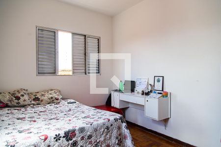 Casa à venda com 168m², 5 quartos e 2 vagasQuarto 2