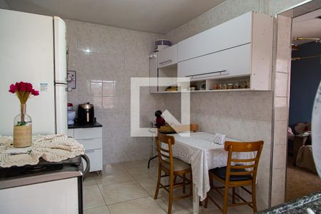 Casa à venda com 168m², 5 quartos e 2 vagasCozinha da Casa 2