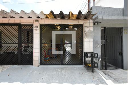 Fachada de casa para alugar com 1 quarto, 20m² em Jardim Japão, São Paulo