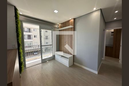 Sala de apartamento à venda com 2 quartos, 44m² em Jardim Tupanci, Barueri