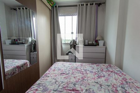 Quarto 1 de apartamento para alugar com 2 quartos, 70m² em Capão Raso, Curitiba