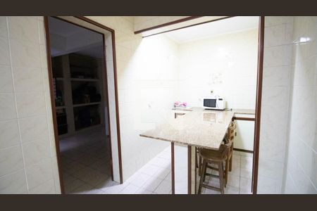 Casa à venda com 240m², 3 quartos e 2 vagasCozinha