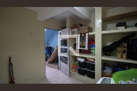 Casa à venda com 240m², 3 quartos e 2 vagasÁrea de Serviço