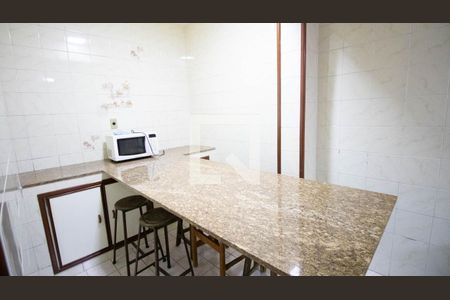 Casa à venda com 240m², 3 quartos e 2 vagasCozinha