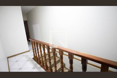 Casa à venda com 240m², 3 quartos e 2 vagasCorredor