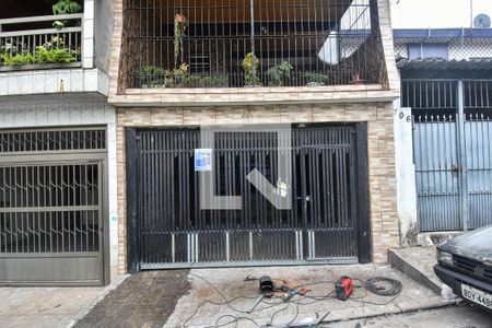 Casa para alugar com 80m², 2 quartos e sem vagaFachada