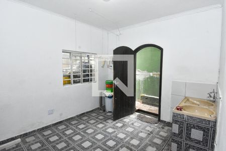 Casa para alugar com 80m², 2 quartos e sem vagaÁrea de Serviço