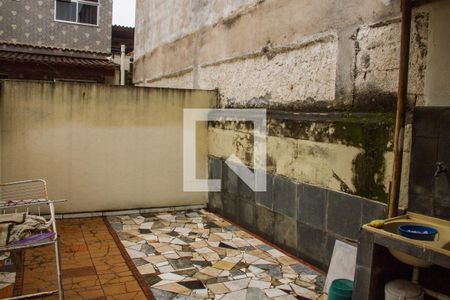 Casa à venda com 90m², 3 quartos e 1 vagaÁrea de Serviço