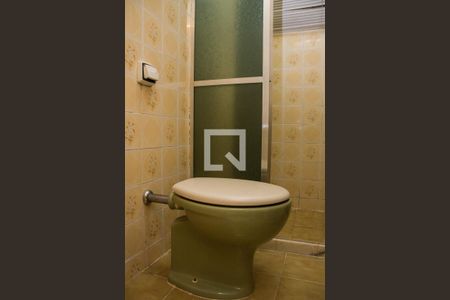 Casa à venda com 90m², 3 quartos e 1 vagaBanheiro da Suíte 02