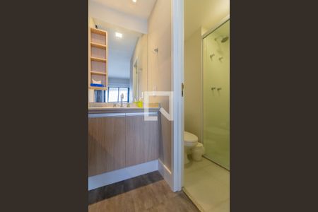 Studio para alugar com 38m², 1 quarto e 1 vaga Studio para alugar com 38m², 1 quarto e 1 vagaBanheiro