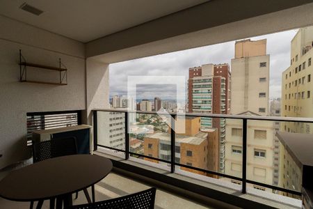 Studio para alugar com 38m², 1 quarto e 1 vaga Studio para alugar com 38m², 1 quarto e 1 vagaVaranda