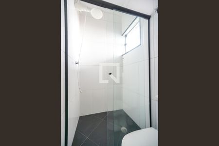 Casa à venda com 400m², 4 quartos e 3 vagasBanheiro da suíte 04