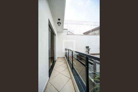 Casa à venda com 400m², 4 quartos e 3 vagasVaranda das suítes 03 e 04