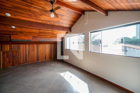 Casa à venda com 400m², 4 quartos e 3 vagasSótão