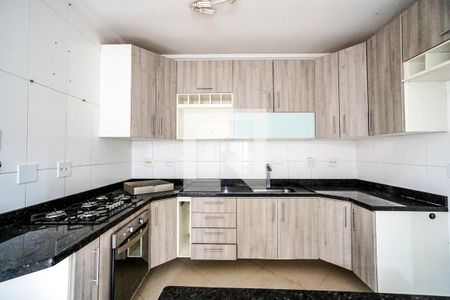 Casa à venda com 400m², 4 quartos e 3 vagasCozinha