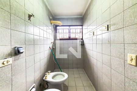 Casa para alugar com 650m², 7 quartos e 5 vagas Casa para alugar com 650m², 7 quartos e 5 vagasBanheiro da Suíte 5