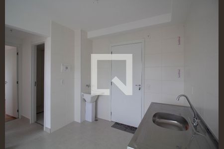 Sala/Cozinha de apartamento para alugar com 2 quartos, 32m² em Vila Nova Curuçá, São Paulo