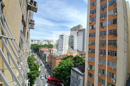 Vista da Sala de apartamento para alugar com 3 quartos, 90m² em Icaraí, Niterói
