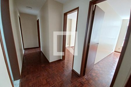 Hall dos Quartos de apartamento para alugar com 3 quartos, 90m² em Icaraí, Niterói