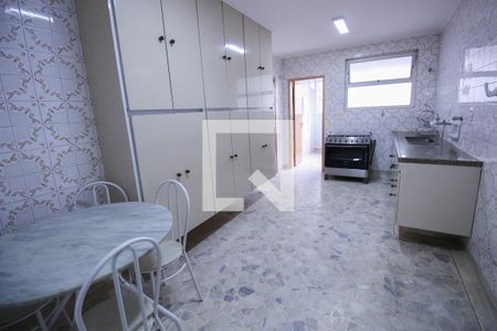 Apartamento para alugar com 124m², 3 quartos e 2 vagasCozinha