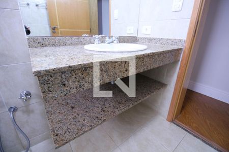 Apartamento para alugar com 124m², 3 quartos e 2 vagasBanheiro