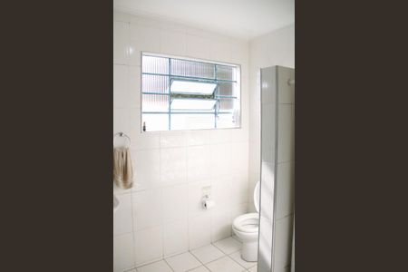 Banheiro de casa à venda com 2 quartos, 221m² em Santo Antônio, São Caetano do Sul