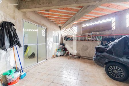 Casa à venda com 140m², 3 quartos e 3 vagas Casa à venda com 140m², 3 quartos e 3 vagasGaragem