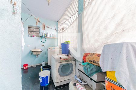 Casa à venda com 140m², 3 quartos e 3 vagas Casa à venda com 140m², 3 quartos e 3 vagasLavanderia